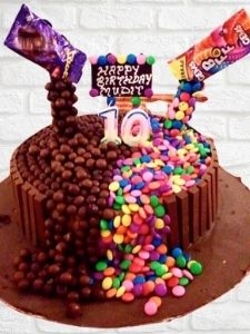 ANTI GRAVITY CAKE